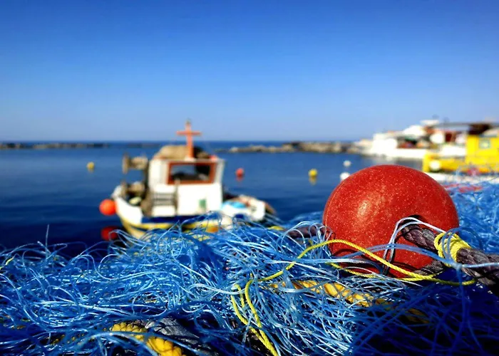 Beautiful Paros 1 Bedroom Rock Private Jacuzzi & Garden View Villa *