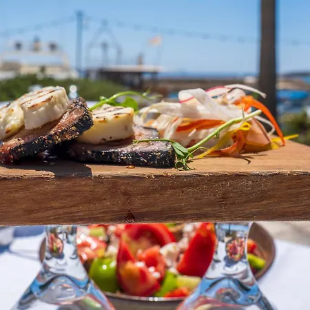 Beautiful Paros 1 Bedroom Rock Private Jacuzzi & Garden View Livadia (Paros)