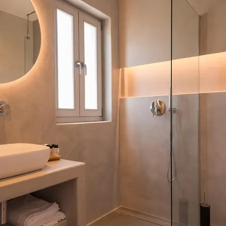 Βίλα Beautiful Paros 1 Bedroom Rock Private Jacuzzi & Garden View